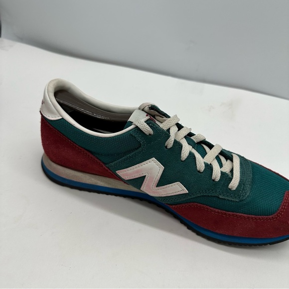 New Balance 620 Womens 10 Red/Green Running Shoes Sneakers Suede Christmas Color - Picture 6 of 12